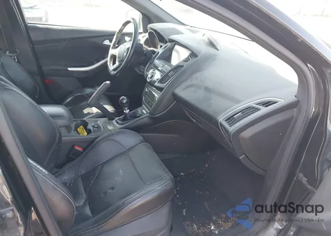 2014 Ford Focus St z USA, uszkodzony, nr VIN 1FADP3L97EL199309